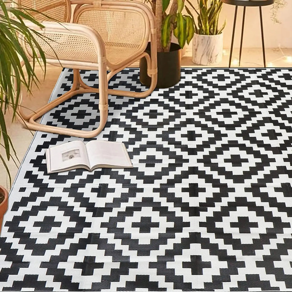 Waterproof Outdoor Rug & Picnic Mat | Patio, Camping & Garden