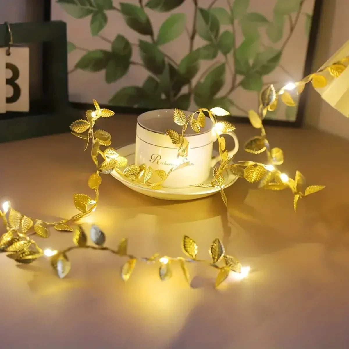20LED Golden Tiny Leaves Copper Wire String Lights Battery Powered Fairy Lights for Home Wedding Party Christmas DIY Decoration